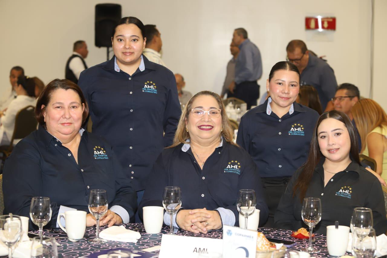 $!Viridiana Cubillas, Rebeca Mancillas, Rocío Osuna, Yolanda Díaz y Susana Arreola.