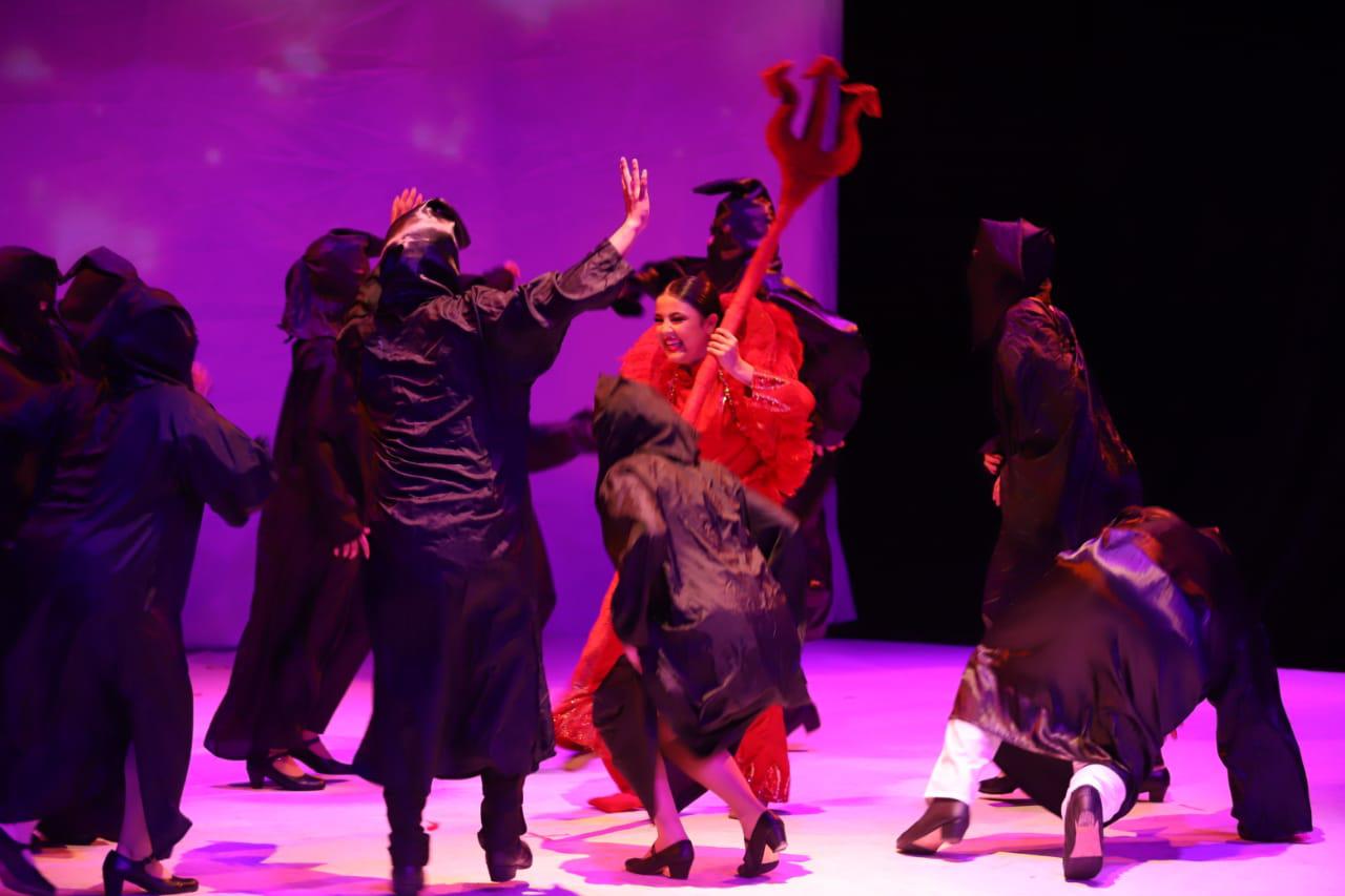 $!Números del teatro musical de todos los tiempos se mostraron en escena.