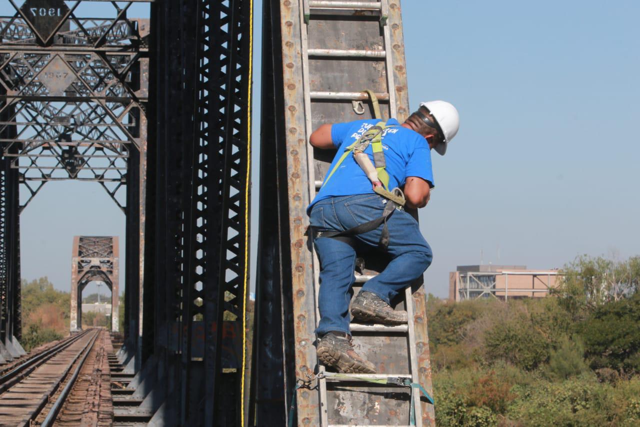 $!Gobernador anuncia inversión de $12 millones para iluminar el Puente Negro de Culiacán