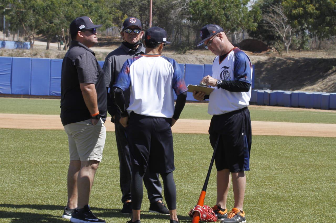 $!Fernando Valenzuela de visita en Mazatlán: Lo encontré muy cambiado, es realmente impresionante