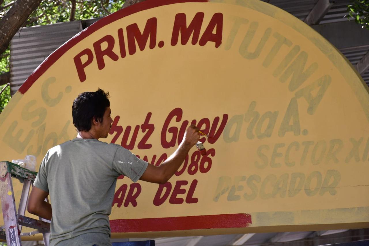 $!Realiza Gobierno de Mazatlán jornada de limpieza de áreas verdes y mejoramiento de fachadas y avenidas