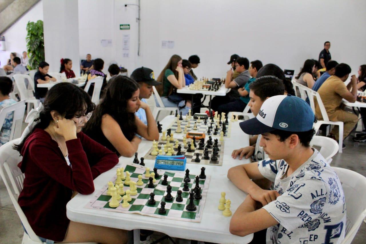 $!Ajedrecistas en Mazatlán compiten por su pase al Campeonato Nacional en intensa eliminatoria