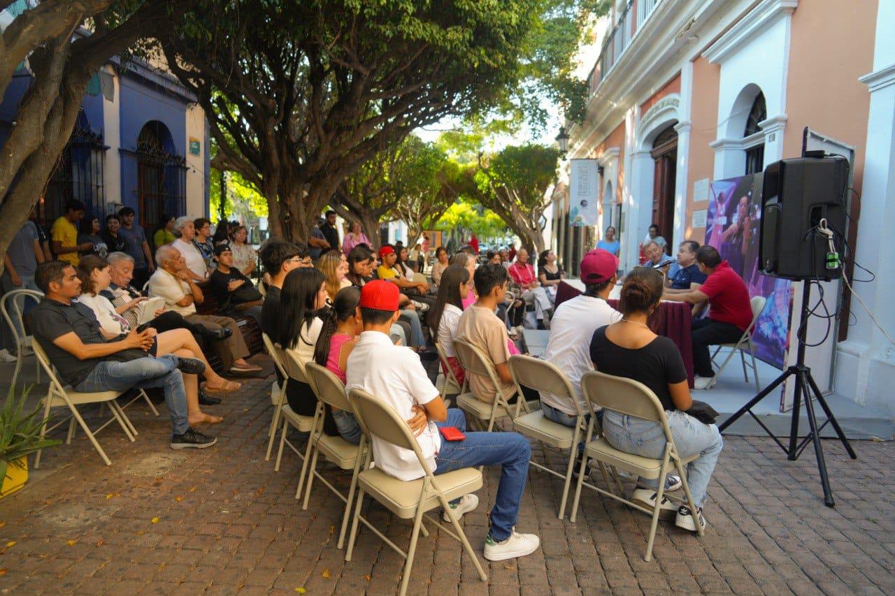$!Charla sobre su trayectoria artística Manuel Cázares