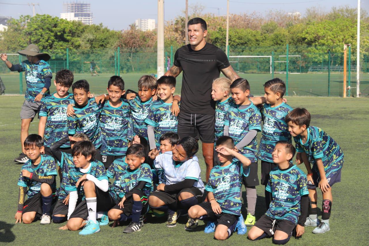 $!Sport Camp Mazatlán impulsa talentos con ex futbolistas y visores profesionales