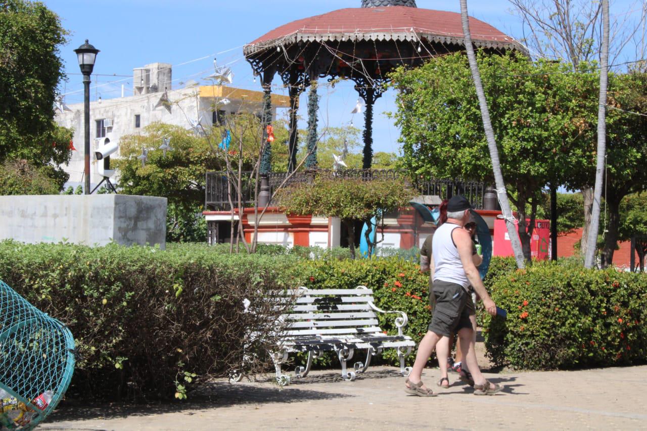 $!Dennis Gran lleva 40 años capturando fenómenos astronómicos