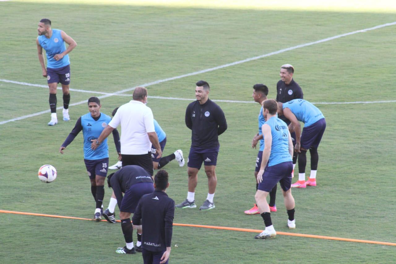 $!Mazatlán FC abre sus entrenamientos para la afición porteña