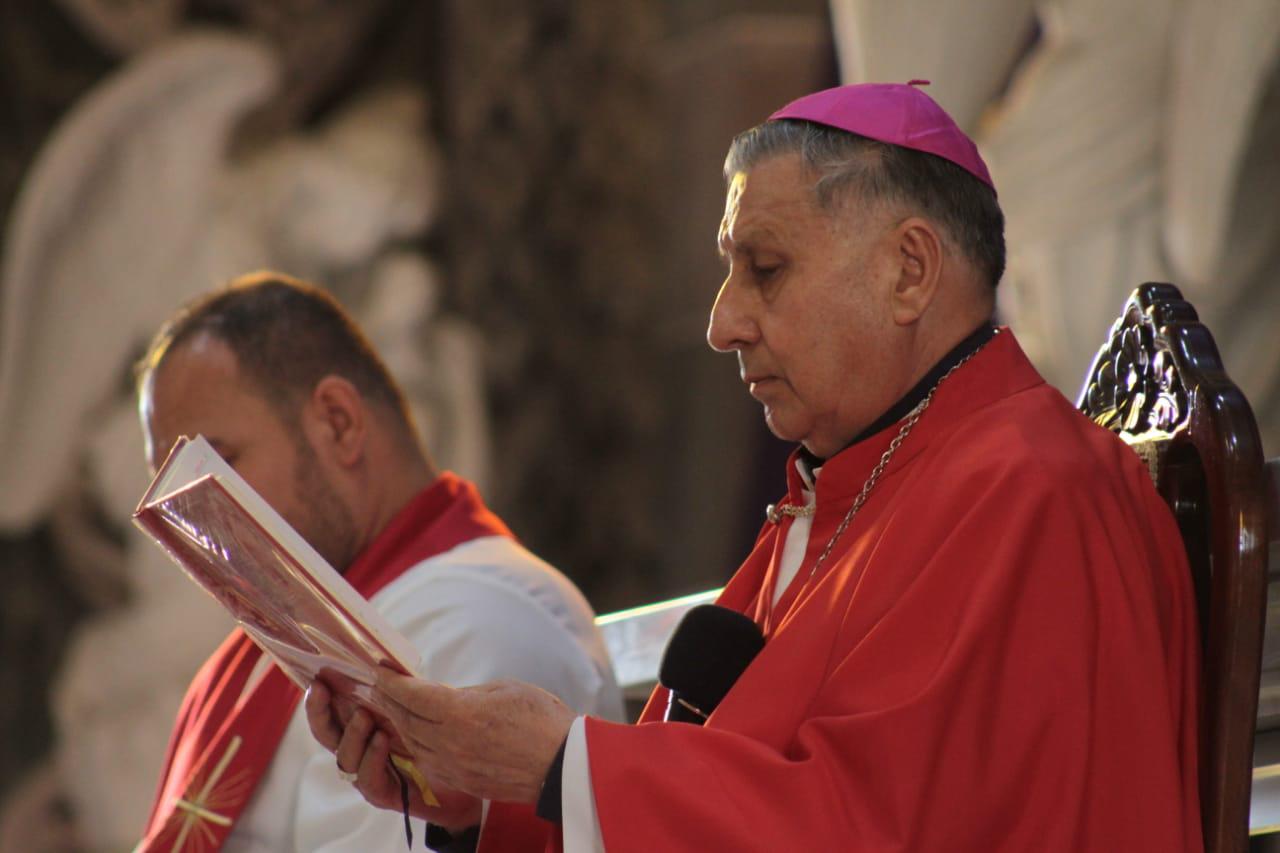 $!En Mazatlán oran porque Dios proteja a los enfermos de Covid y por la paz en Ucrania