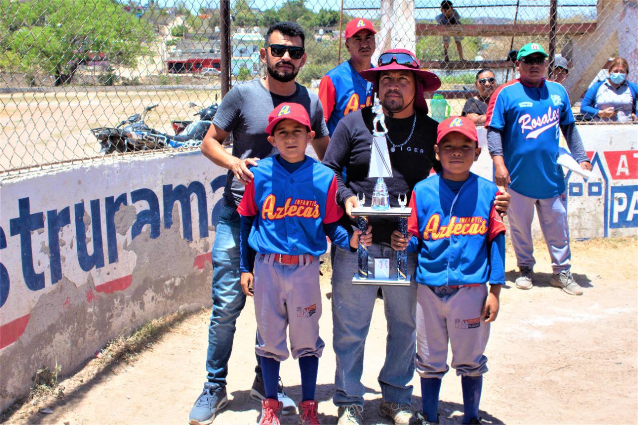 $!Azteca Azul, campeón del cuadrangular de beisbol Día del Niño en Escuinapa