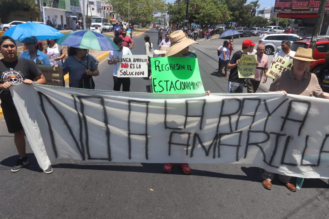 $!Levantan protesta y liberan la Insurgentes en Mazatlán