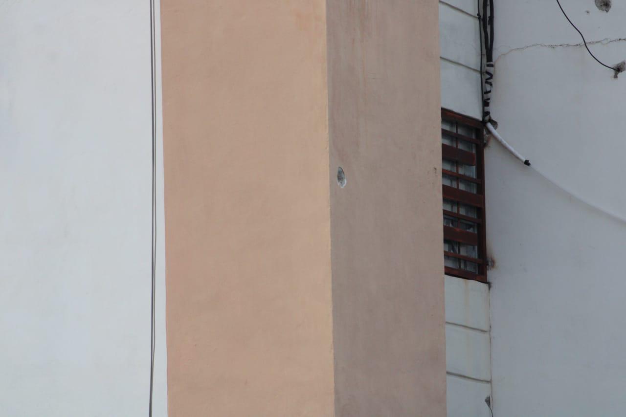 $!Disparan contra tres domicilios en fraccionamiento Zona Dorada en el sector Los Ángeles, en Culiacán