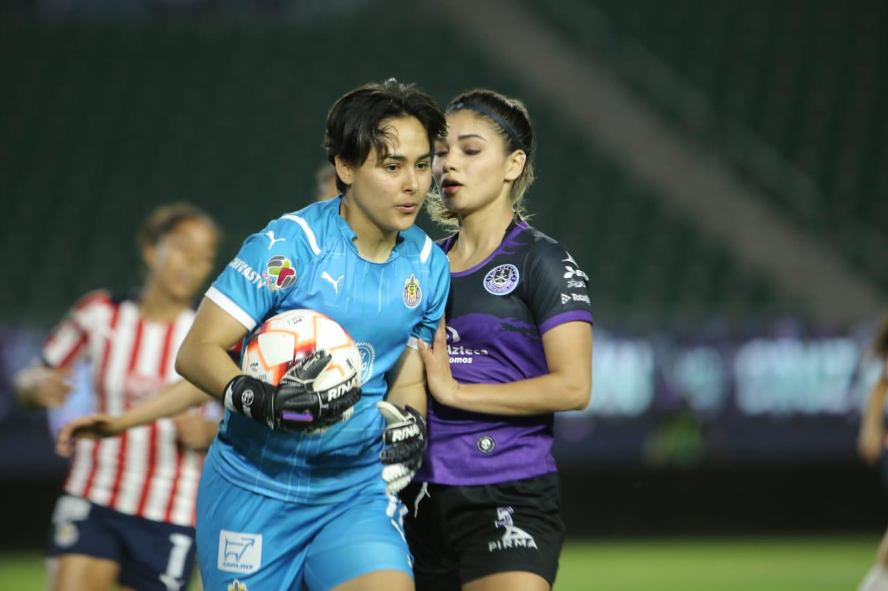 $!Alejandra Escobedo cumple en Mazatlán el sueño de llegar al profesionalismo