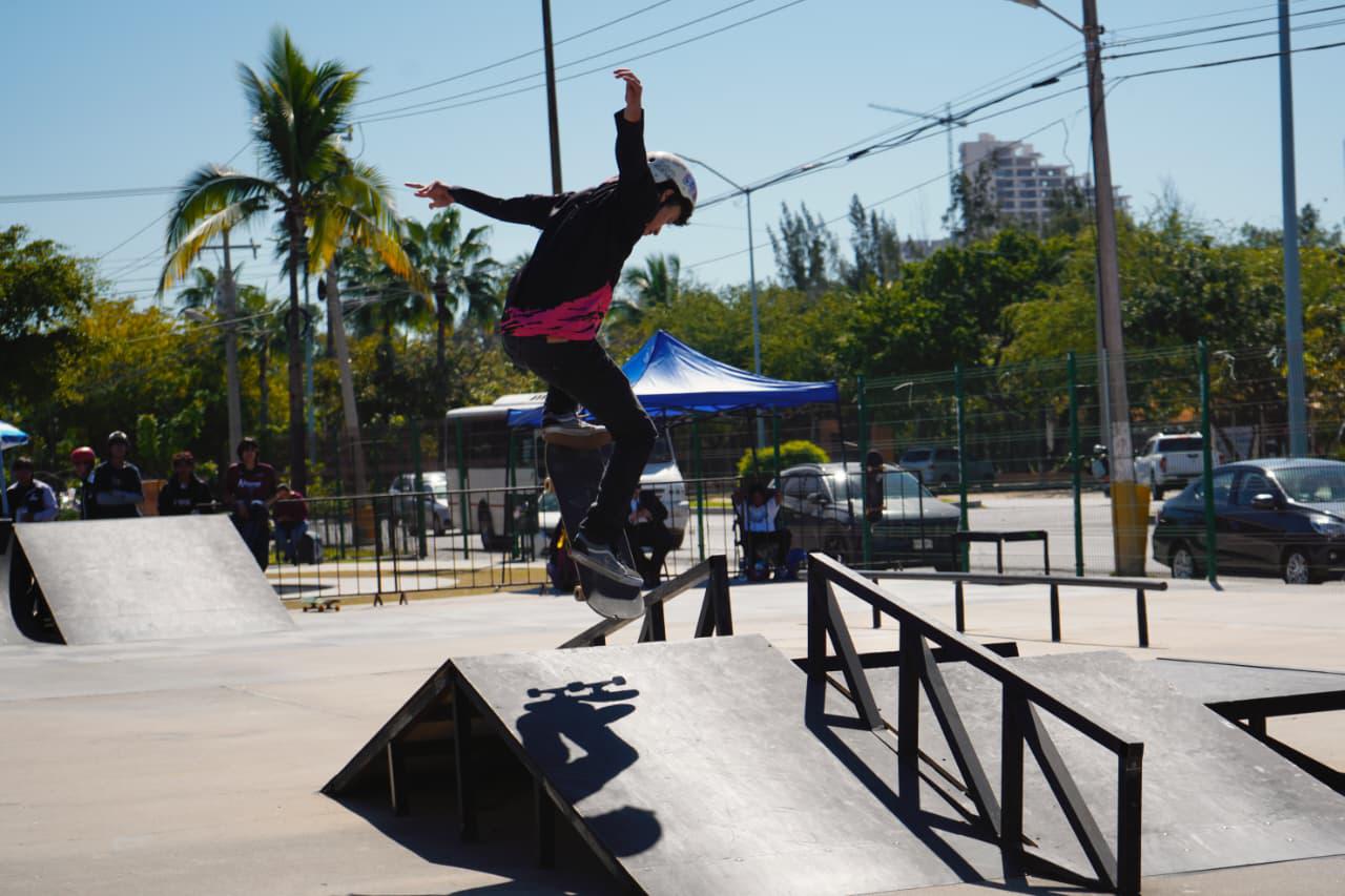 $!Mazatlán arrasa en skateboarding y suma seis medallas en la etapa estatal