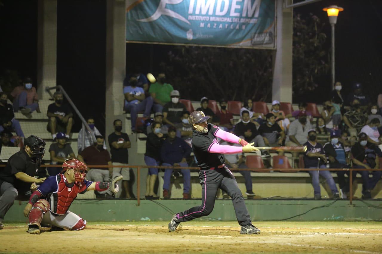 $!Indios iguala la serie final de la Liga de Beisbol de Primera Fuerza