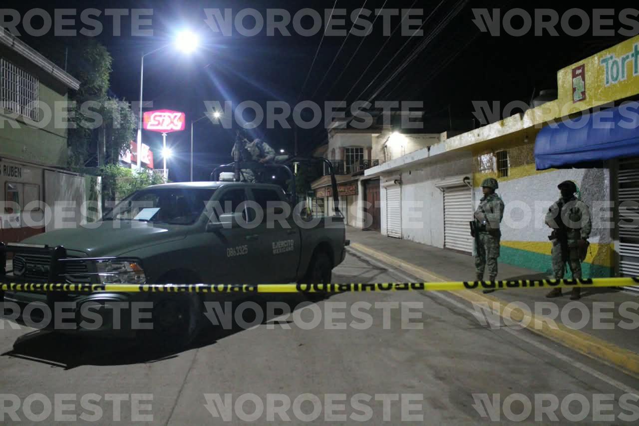 $!Un muerto, dos heridos y un detenido tras ataque armado en la colonia 5 de Febrero, en Culiacán
