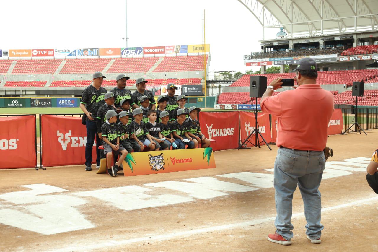 $!Dodgers de Mazatlán son profetas en su tierra y se coronan en el Mazatlán Baseball Tournament 2021