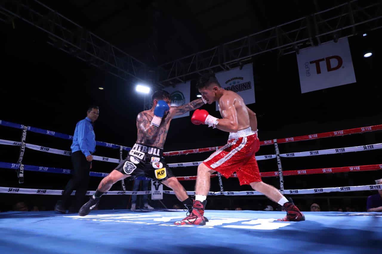 $!Debuta ‘Zurdo’ Ramírez como promotor con explosiva gala de boxeo en la Germán Evers