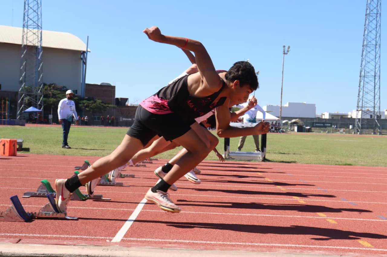 $!Mazatlecos brillan en la primera jornada del estatal de atletismo