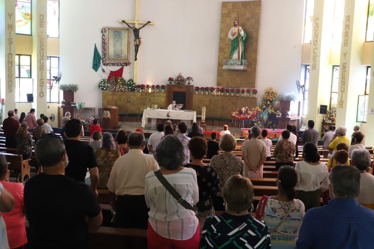 $!Festejan feligreses de la Iglesia de San Judas Tadeo a la Virgen de Guadalupe, en Mazatlán