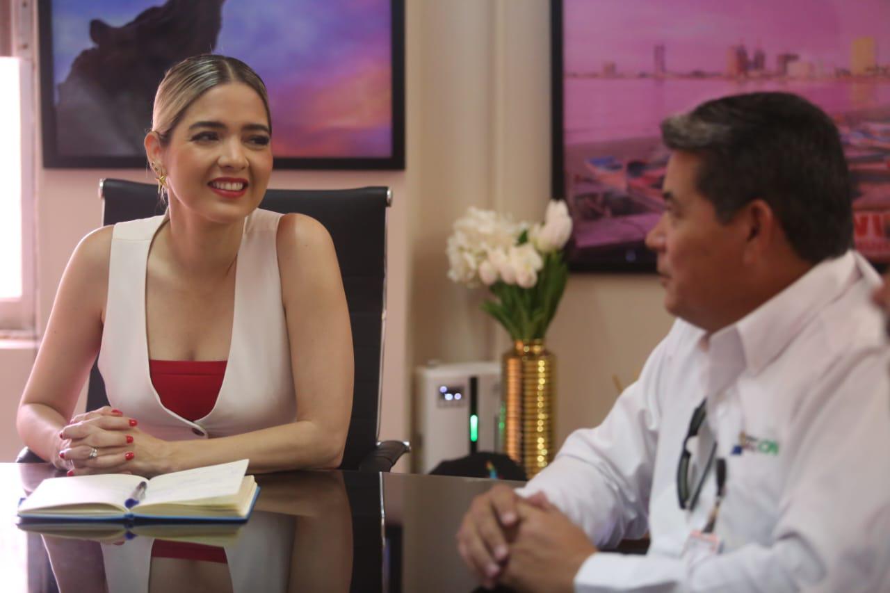 $!Ante apagones y enojo de familias, se reúnen Alcaldesa de Mazatlán y superintendente de CFE, para atender el caso