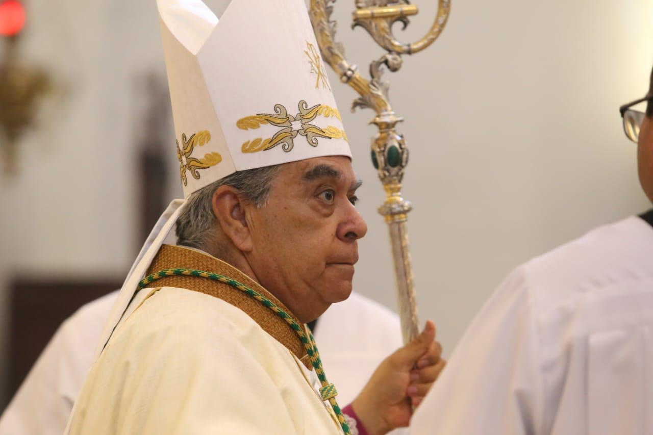 $!Llama Obispo de Culiacán a sacerdotes a servir con fidelidad y cercanía durante la Misa Crismal