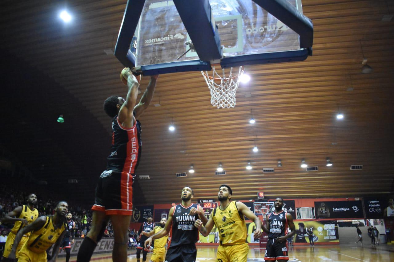 $!Caballeros de Culiacán sufre barrida en casa ante Zonkeys de Tijuana