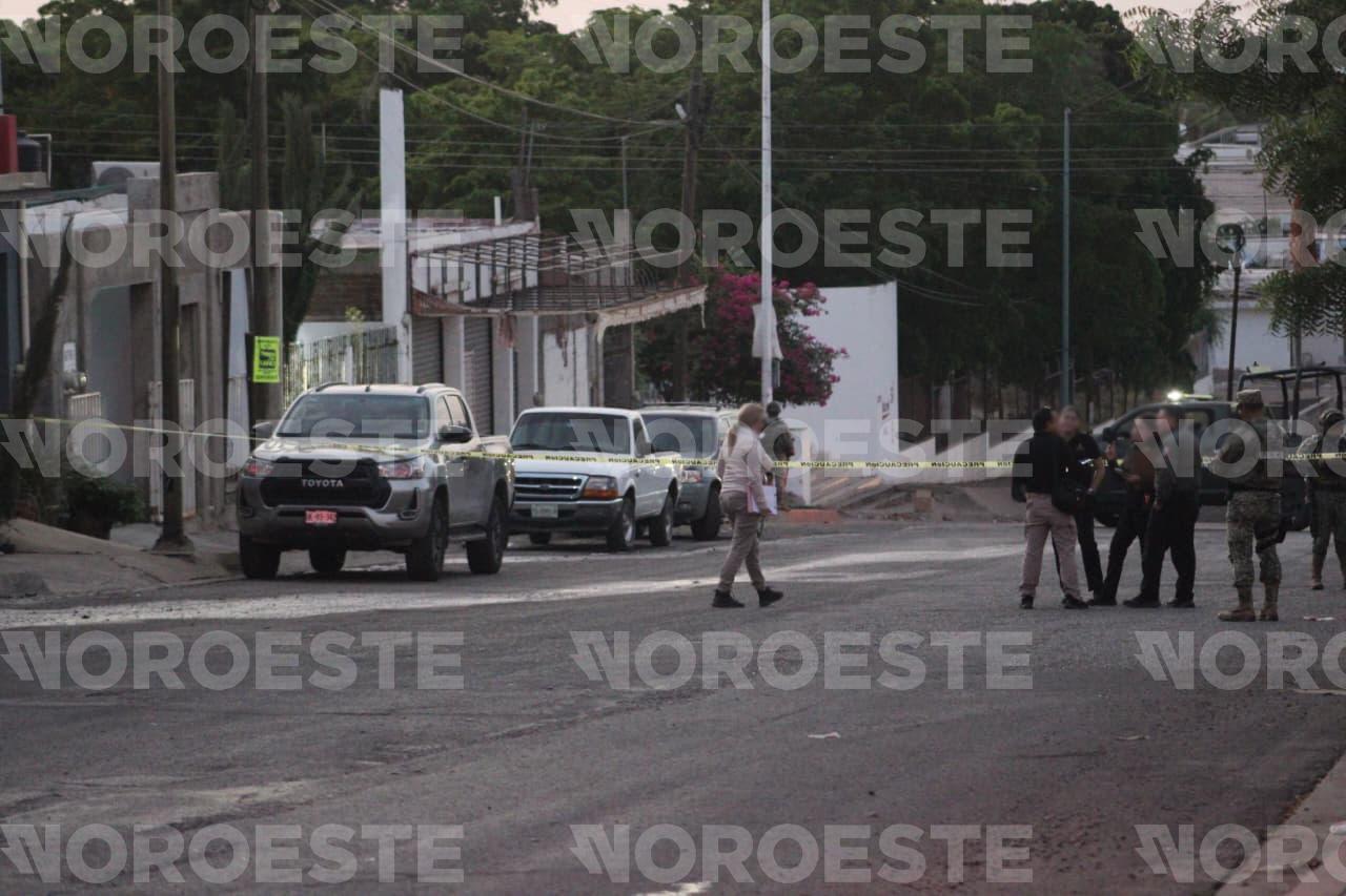 $!Disparan con arma larga contra fachada de una casa en la colonia Díaz Ordaz, en Culiacán