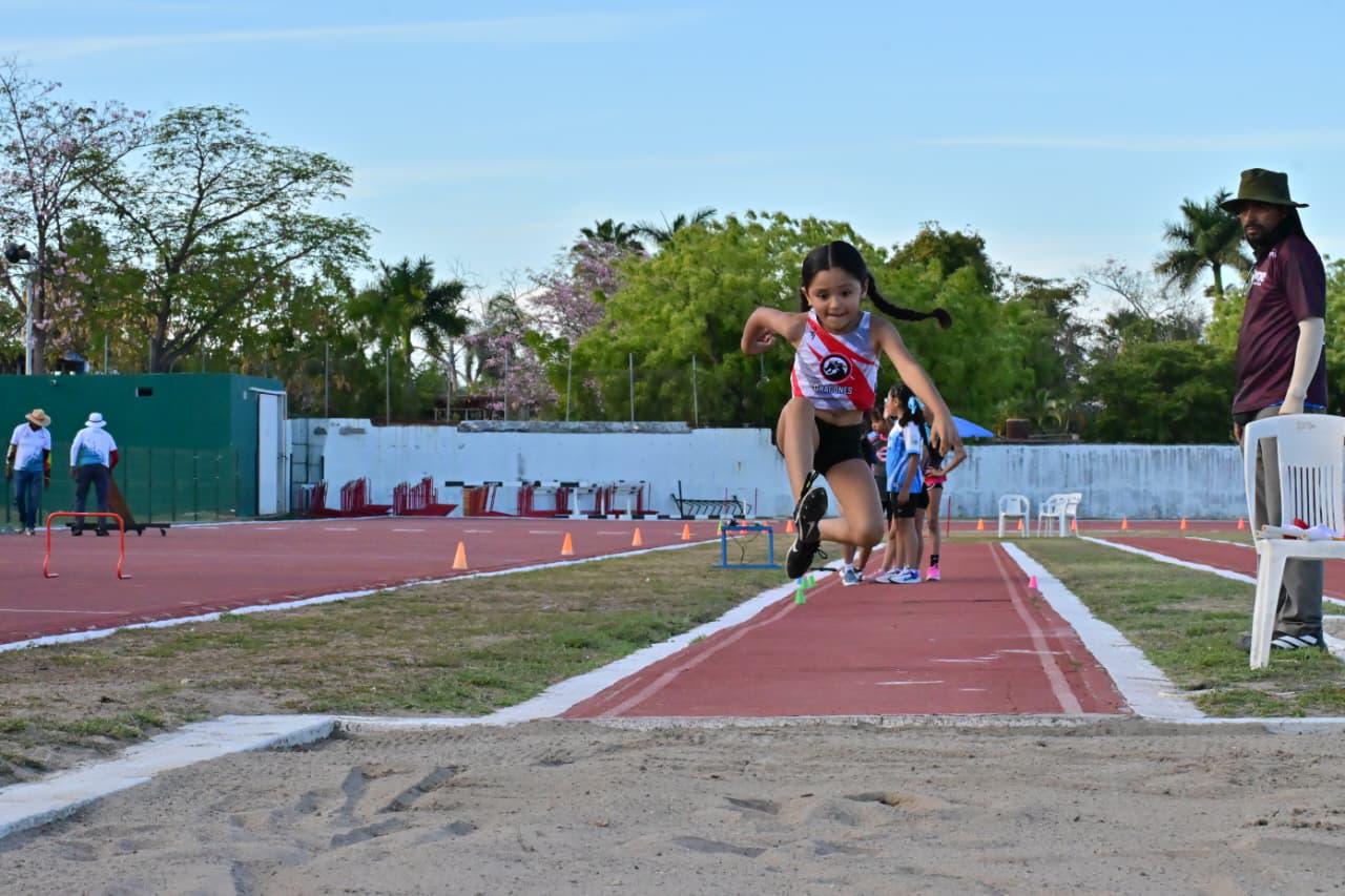$!Mazatlán recibe a 650 atletas en el Décimo Encuentro Atlético y Festival Nocturno