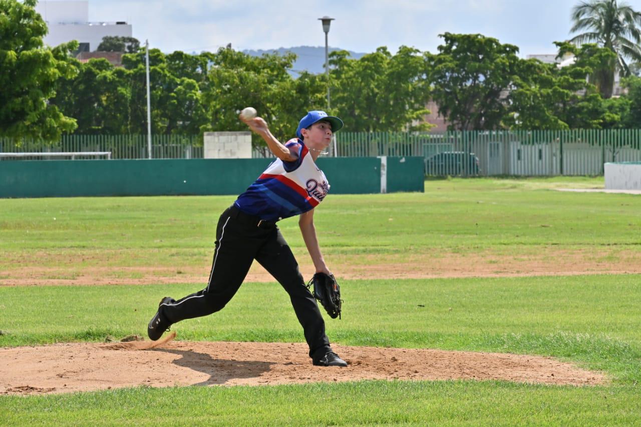 $!Liga Mazatlán y Liga Muralla consiguen victorias en la eliminatoria municipal de beisbol