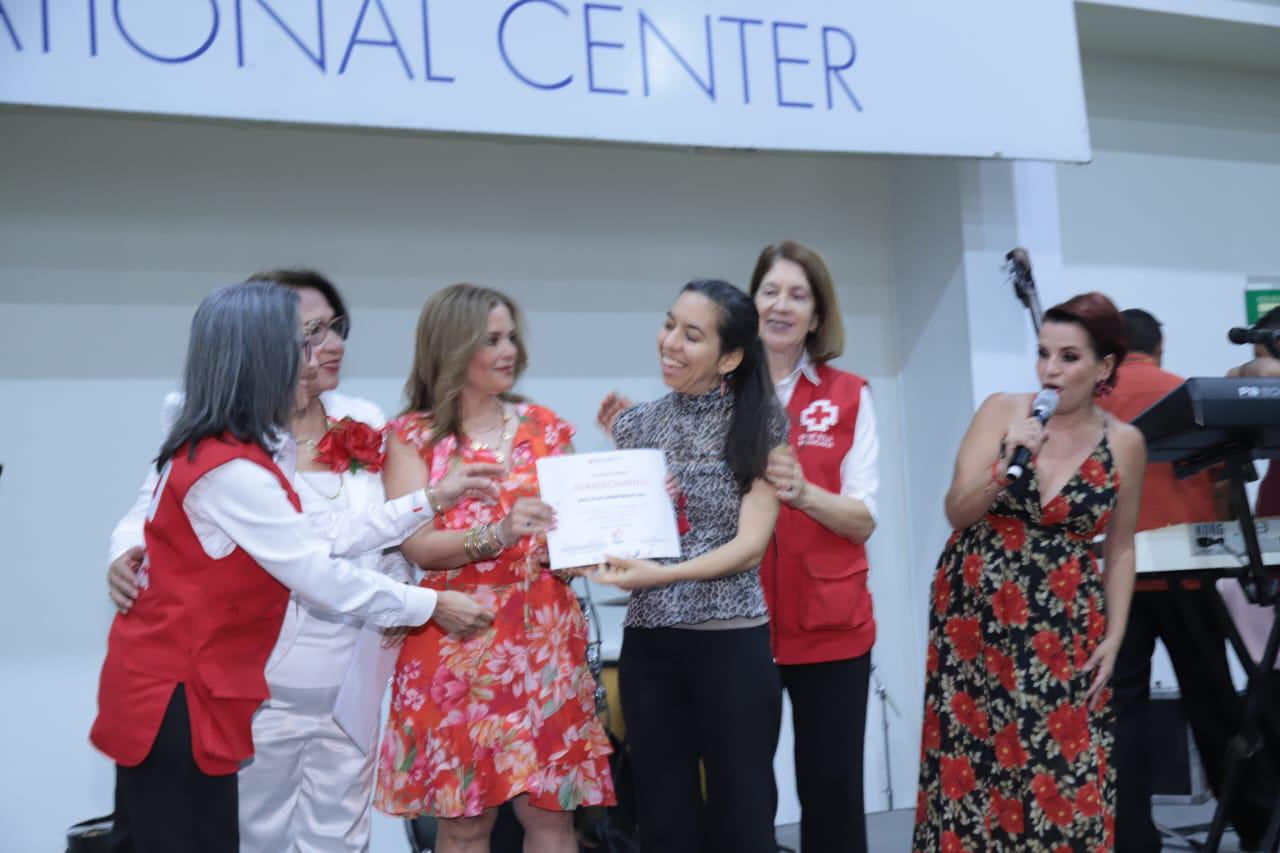 $!Celebra Comité de Damas de Cruz Roja Mazatlán desayuno de caridad para recaudar fondos