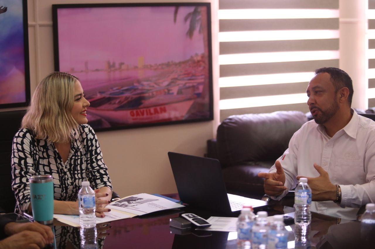$!Se reúne Alcaldesa de Mazatlán con CFE