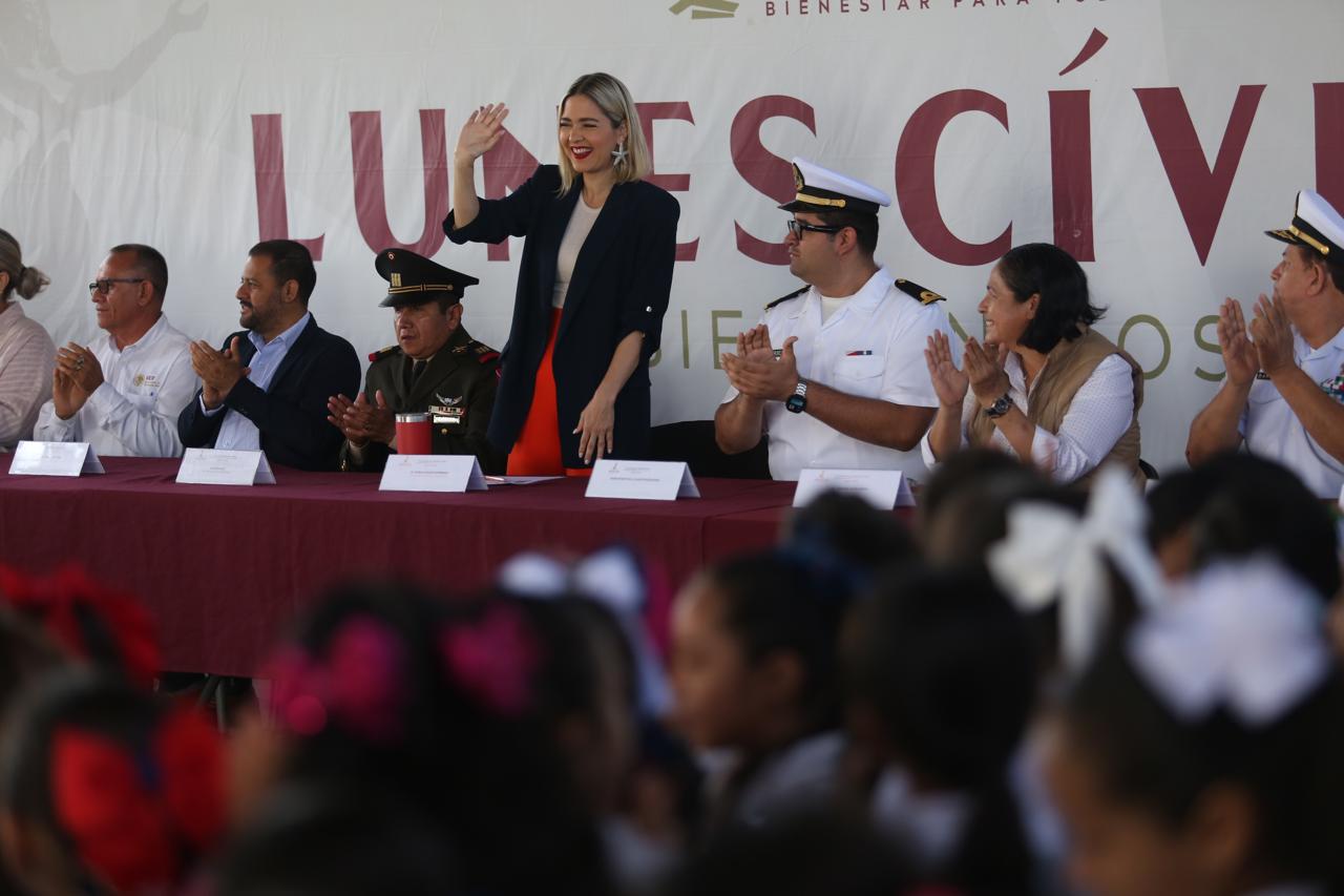 $!Recibe primaria Independencia el Lunes Cívico con solicitud para ser una institución más inclusiva, en Mazatlán
