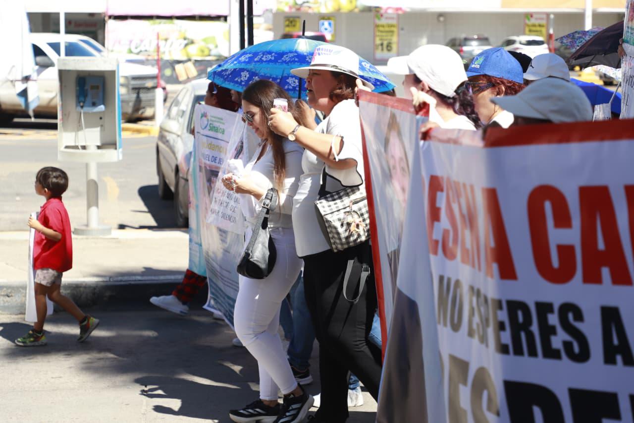 $!‘Durango lo vio crecer, Sinaloa nos los quitó’, gritan para exigir la localización de Carlos Emilio, desaparecido en Mazatlán