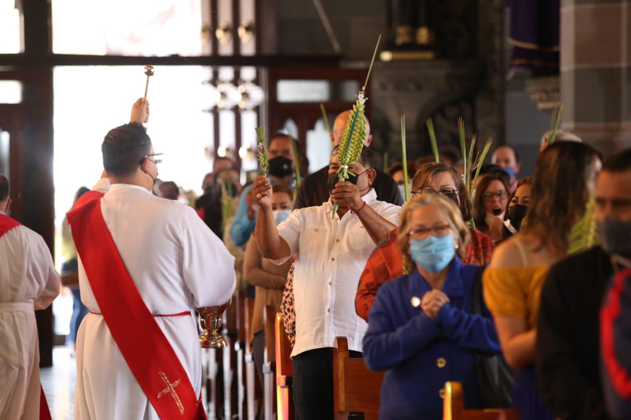 $!En Mazatlán celebran el Domingo de Ramos en inicio de Semana Santa