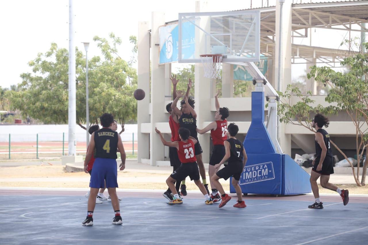 $!Navojoa vence a mazatlecos en la Copa Mazatlán-Venados Basketball