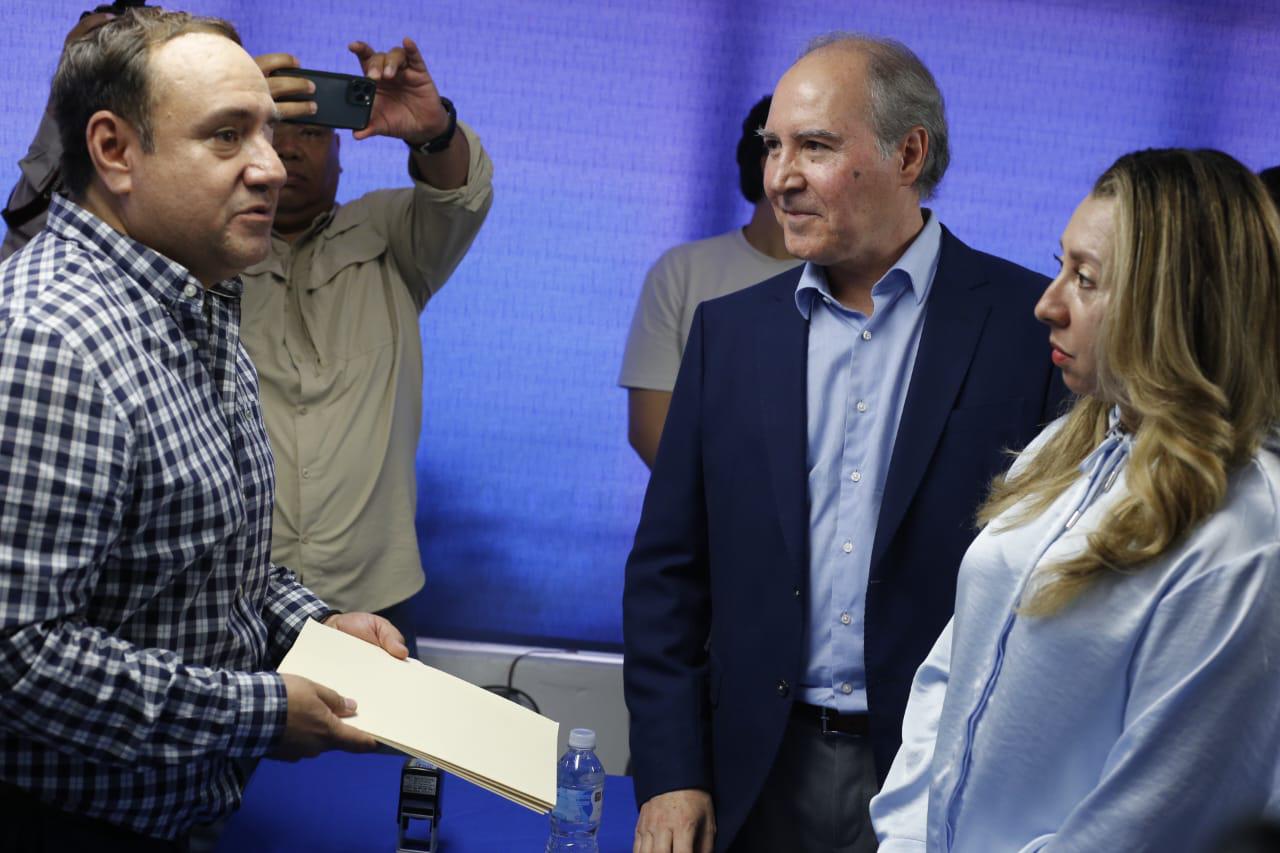 $!Van Eduardo Ortiz y Fernando García por dirigencia del PAN Culiacán