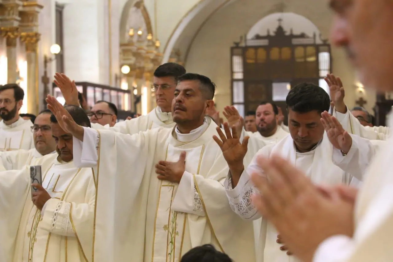 $!Llama Obispo de Culiacán a sacerdotes a servir con fidelidad y cercanía durante la Misa Crismal