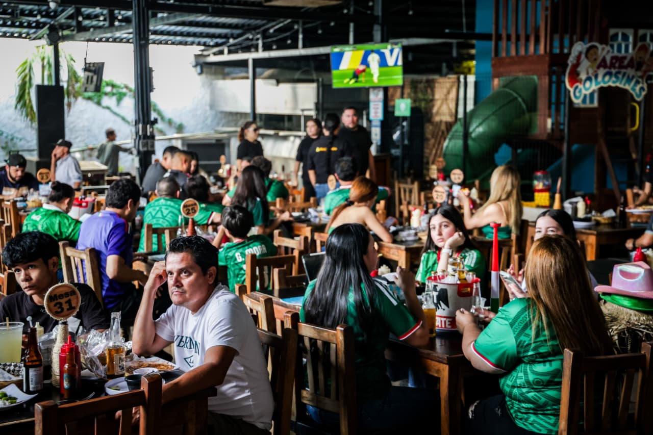 $!Afición contiene el festejo en Culiacán durante primer tiempo de México ante Chequia