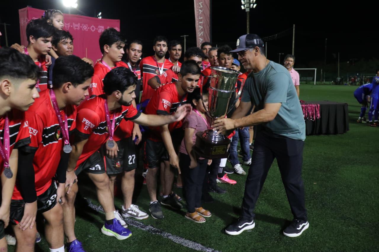 $!Jumapam se corona campeón de la Primera Fuerza Municipal en dramática tanda de penales