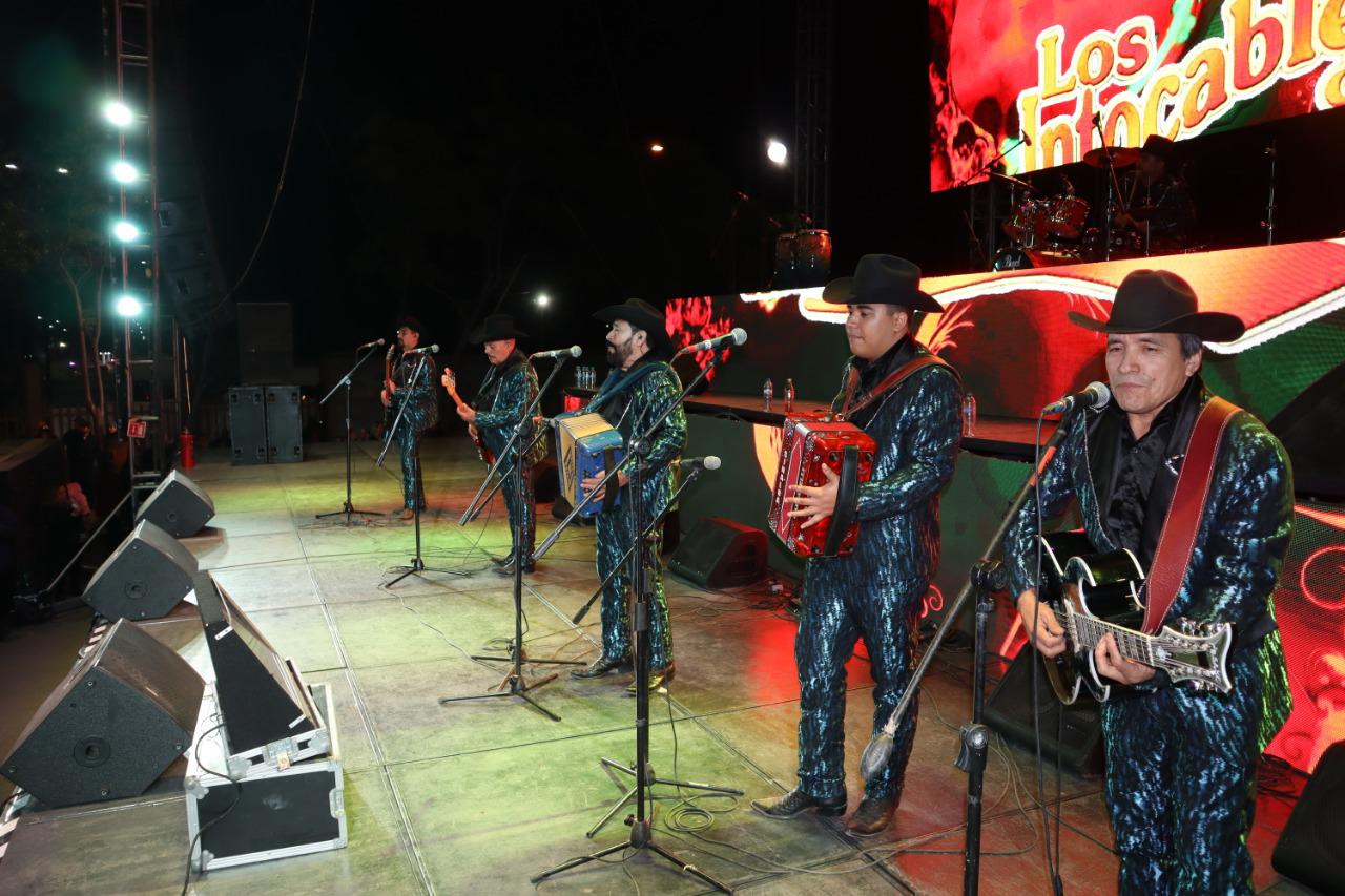 $!Reciben Los Intocables del Norte reconocimiento por sus 45 años de trayectoria artística