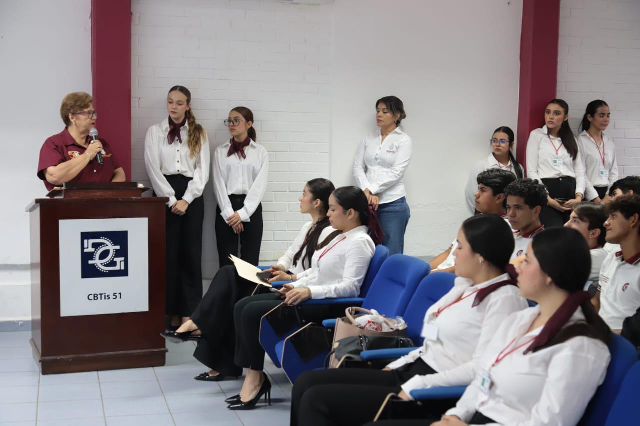 $!Apuesta CBTis 51 de Mazatlán por formación en industria de congresos y convenciones