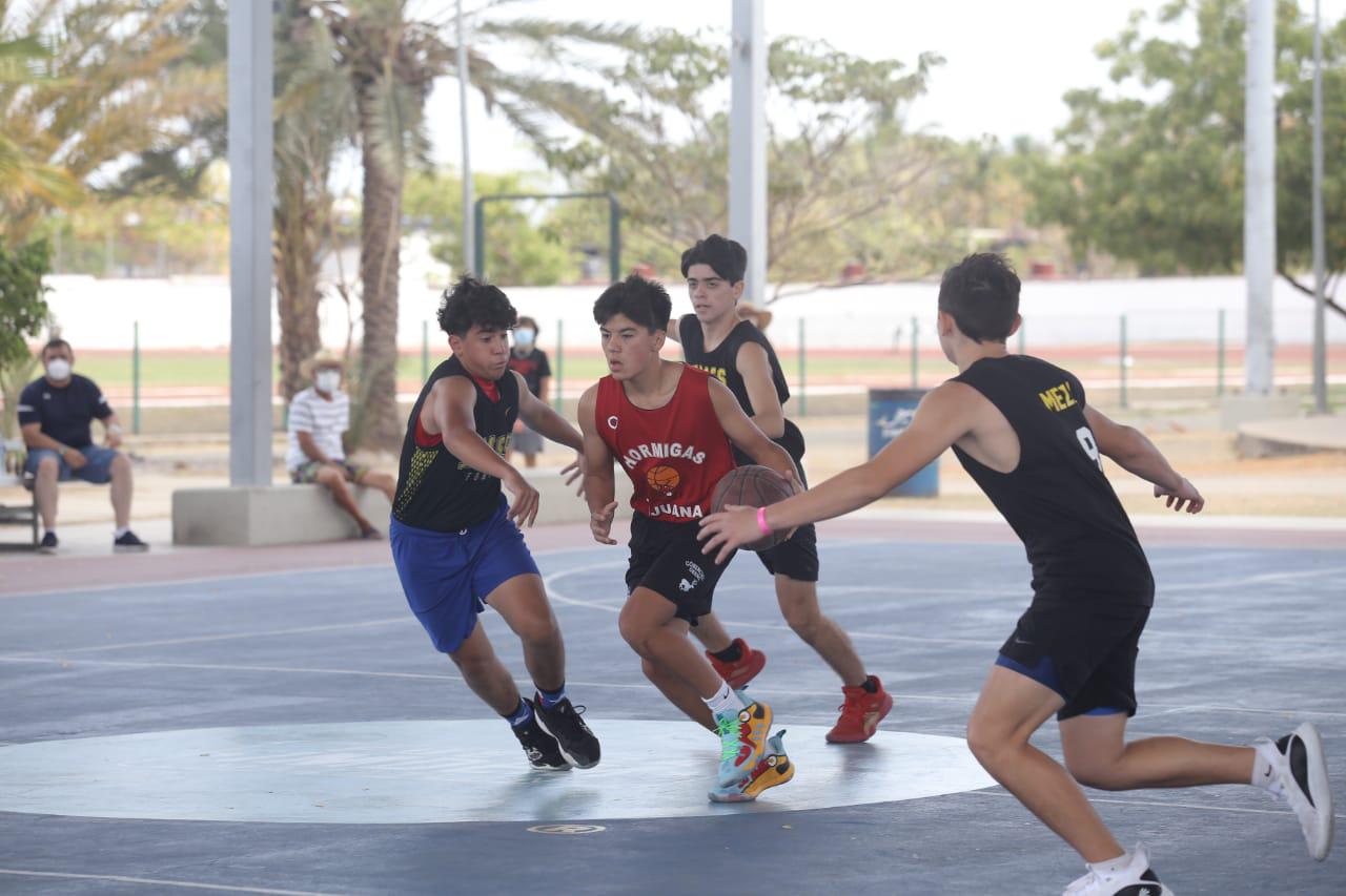 $!Navojoa vence a mazatlecos en la Copa Mazatlán-Venados Basketball