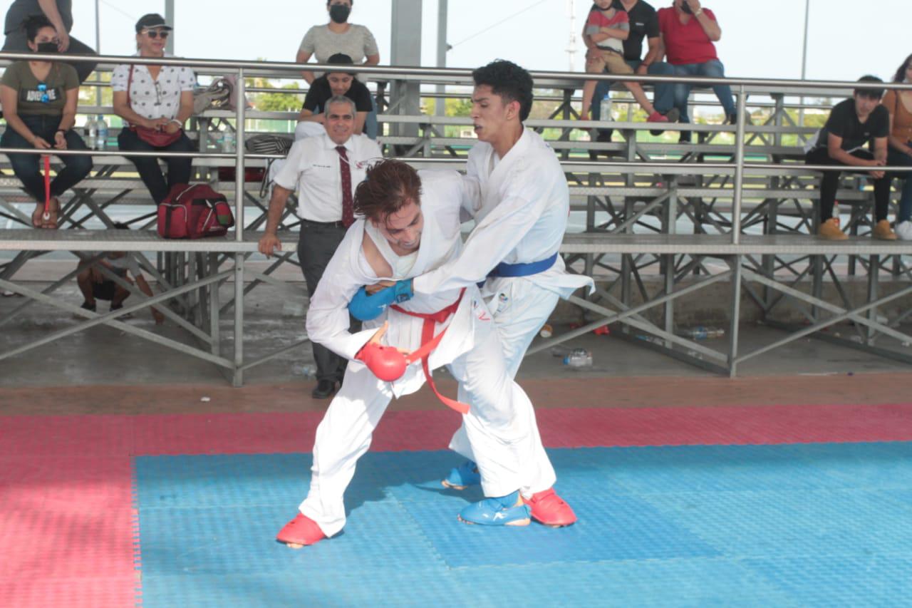 $!Jesús Moreno es el campeón absoluto de la Copa Anual Regional de Karate Noroeste