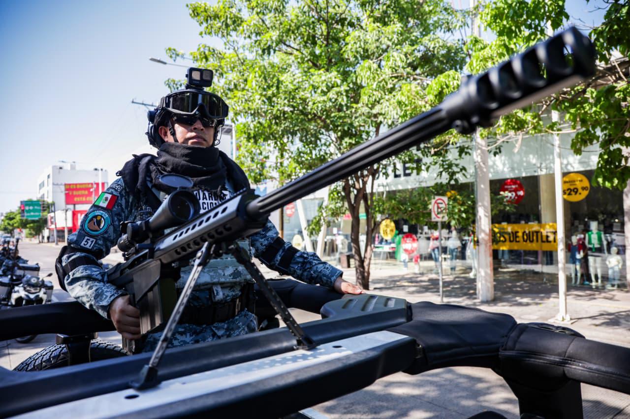 $!Desfilan más de 11 mil elementos de seguridad en Culiacán por aniversario de la Independencia