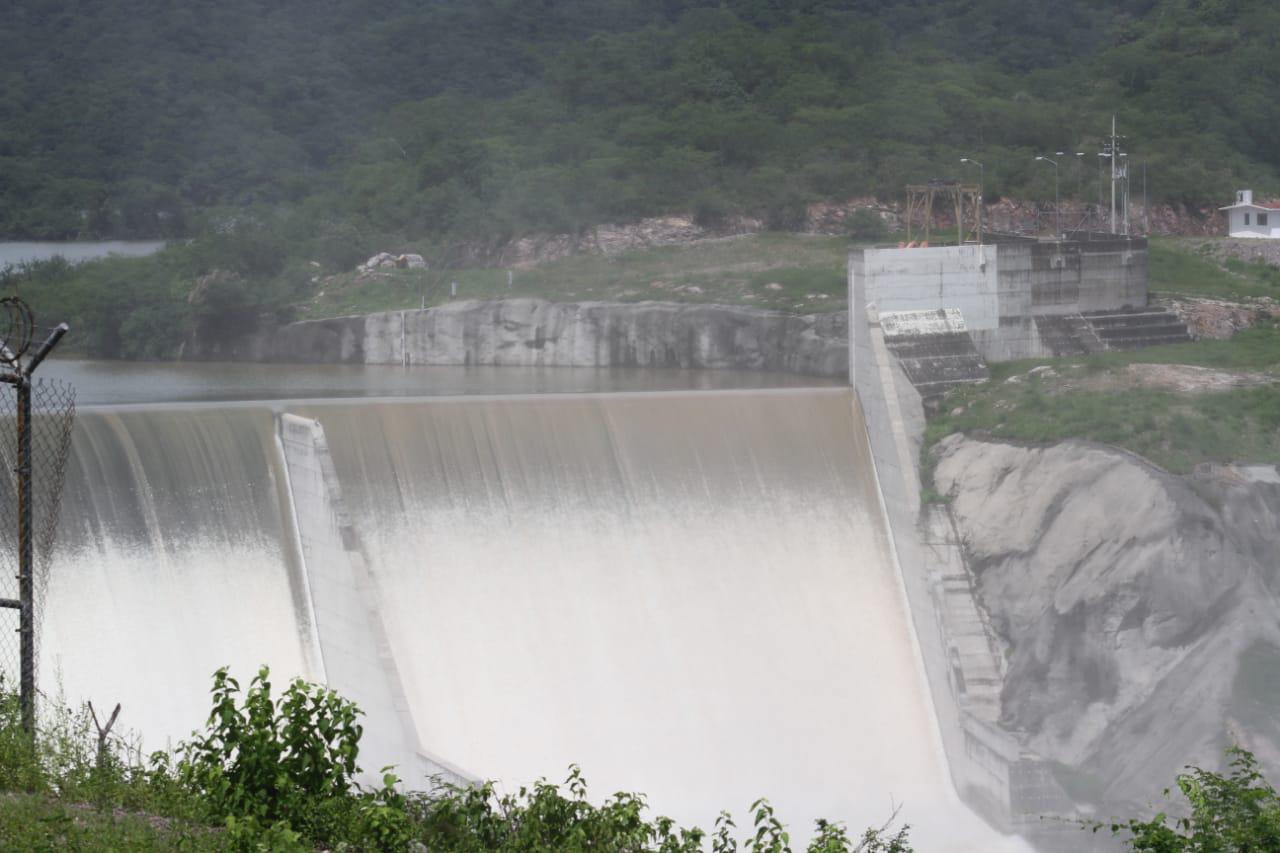 $!Vierte Presa Picachos gran cantidad de agua al subir al 106.65 por ciento de su capacidad de almacenamiento