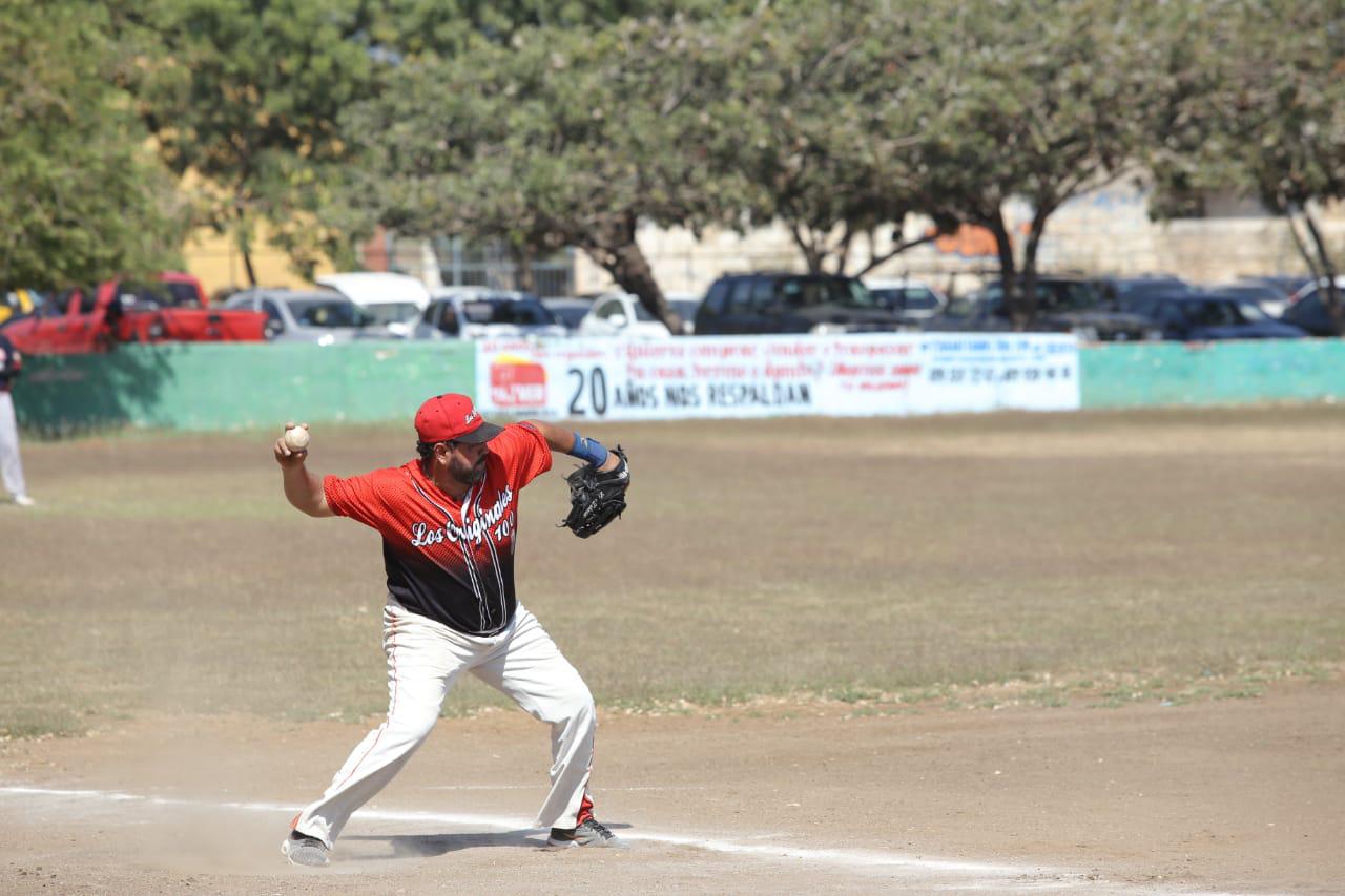 $!Jurídico Martínez avanza a semifinales en la Liga de Beisbol ‘ZC’ del Club Polluelos
