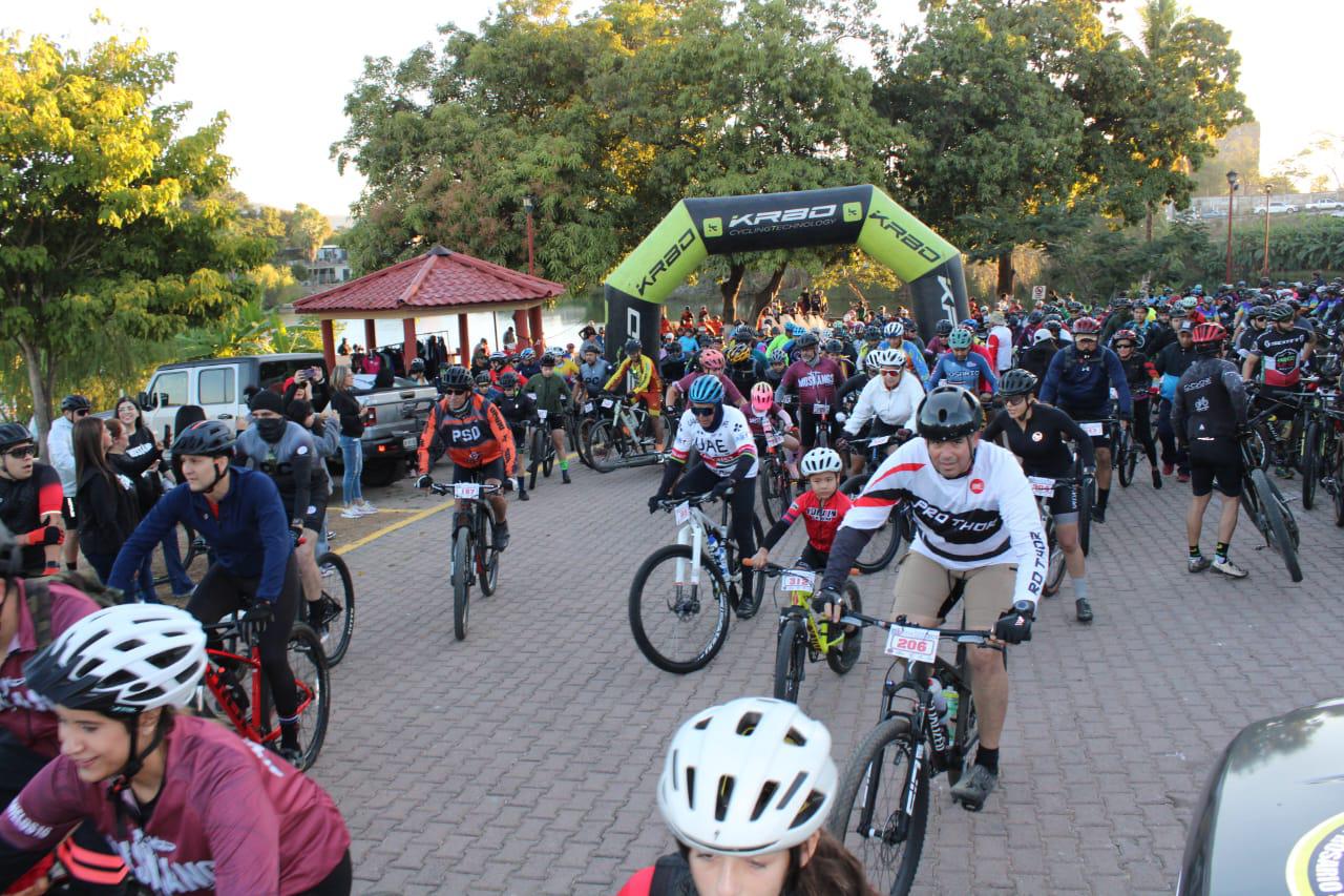 $!Ciclistas responden a la Rodada Pueblos Mágicos El Rosario