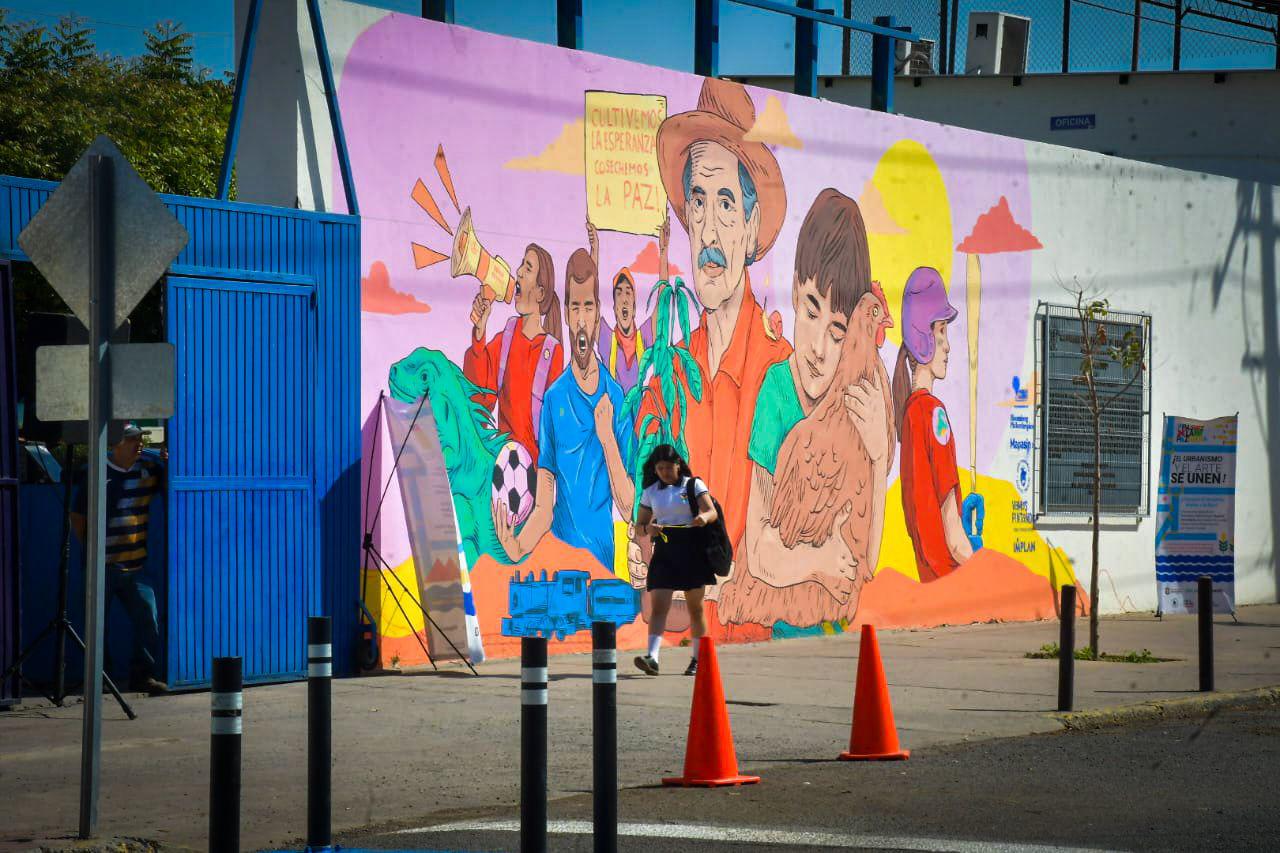 $!Entregan ‘Pasos por la Paz’ en Culiacán; transforman Calle Rafael Buelna con enfoque peatonal