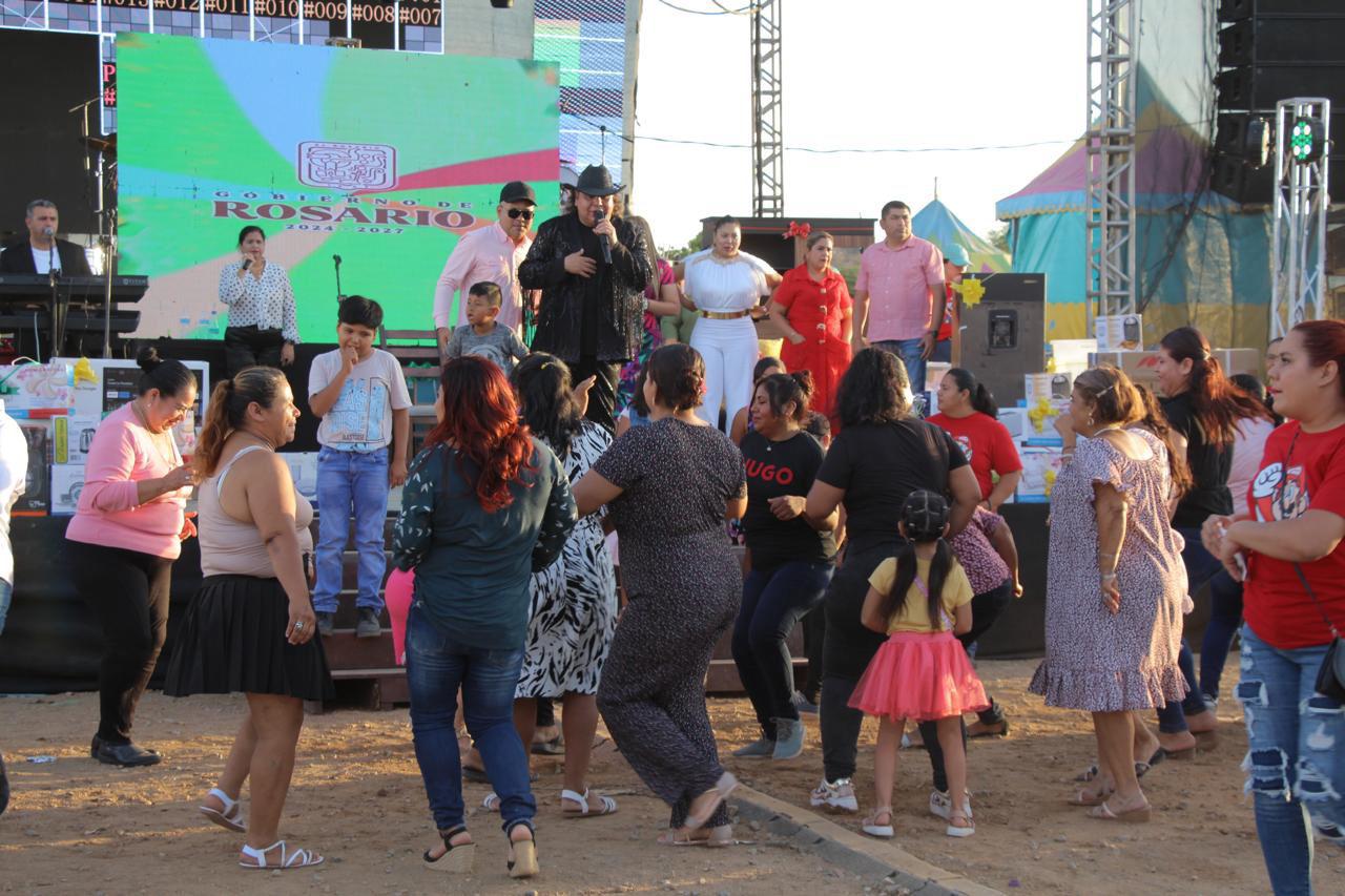 $!Gobierno de Rosario y DIF Municipal celebran a las mamás