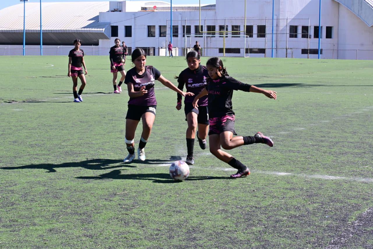 $!Logra Mazatlán tres victorias en el estatal de futbol