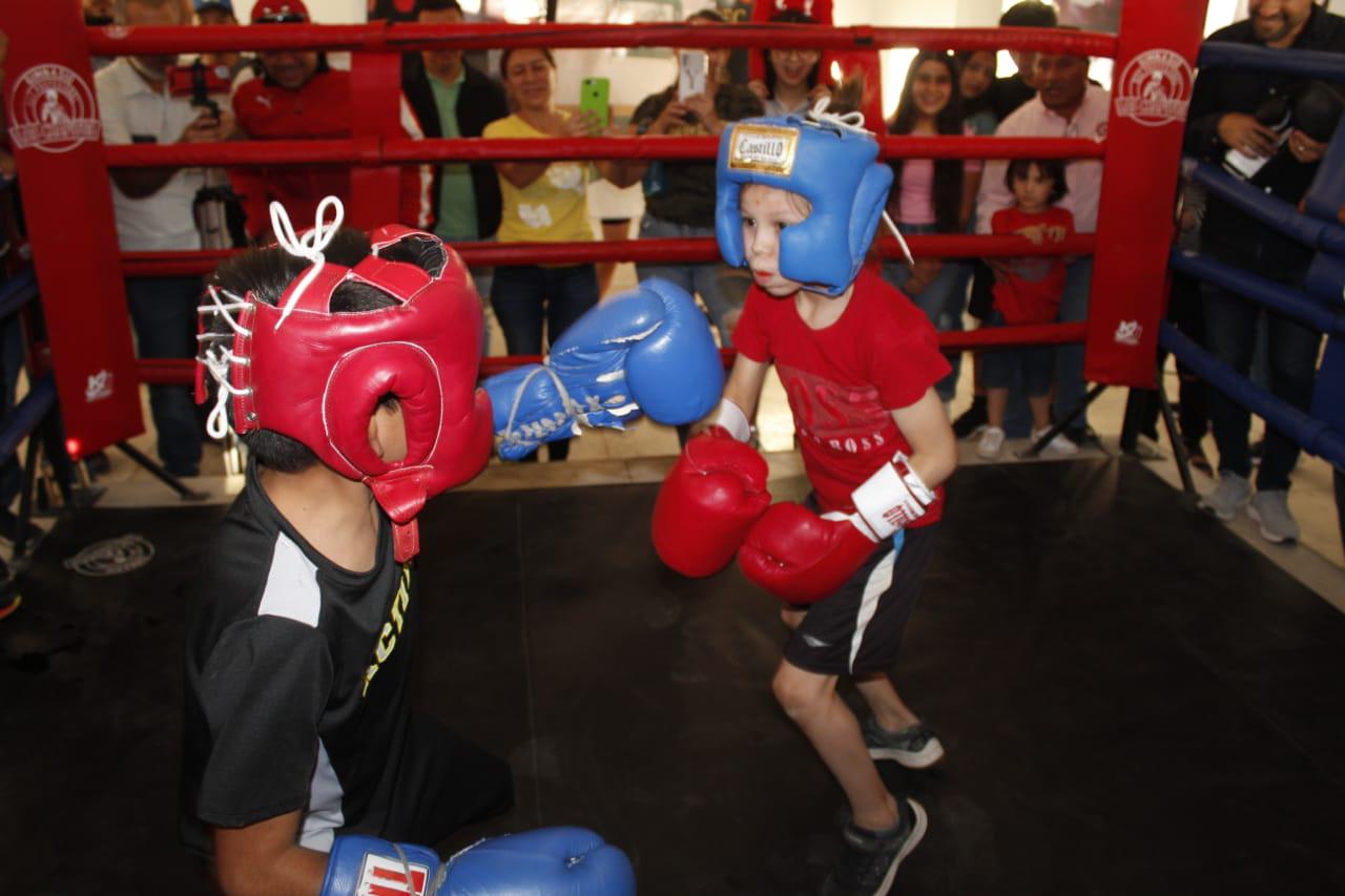 $!Reinauguran en Culiacán gimnasio de box de La Costerita